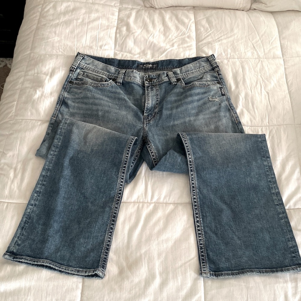 Men’s size 38x30, Silver Jeans, “Craig” style, EUC